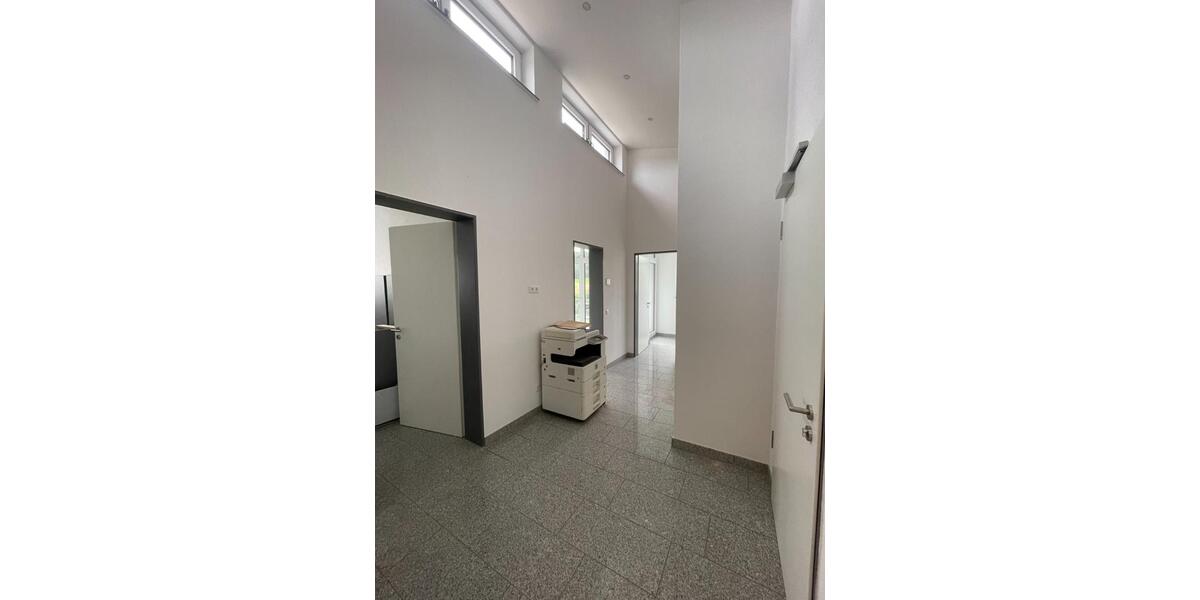Gewerbeobjekt Biberach an der Riß - 2.500&euro; | Angebot:22357540