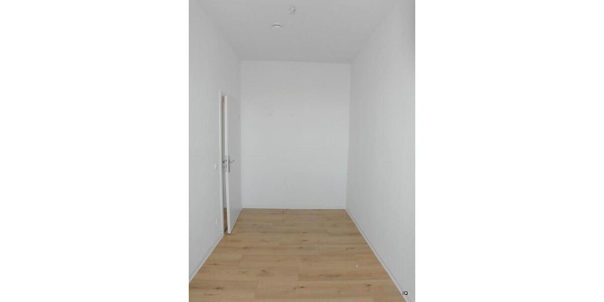 Etagenwohnung Hartha - 3 Zimmer, 73 m&sup2;, 399&euro; | Angebot:26019024