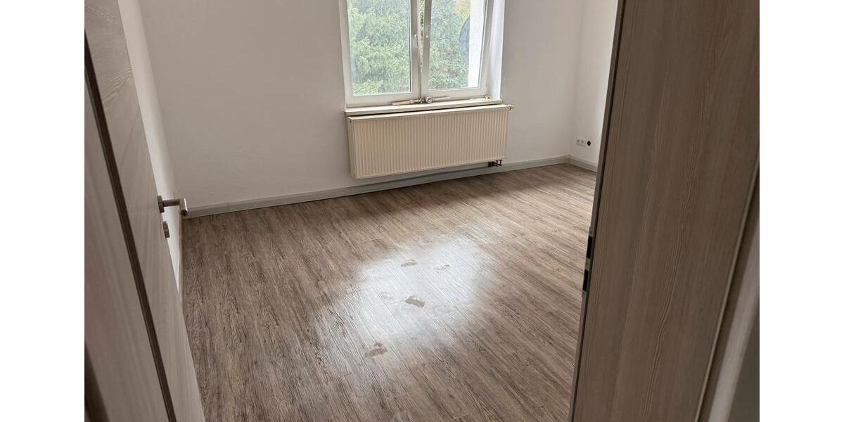 3 Raum Wohnung in Hinsdorf Erstbezug nach Sanierung 3 zimmer