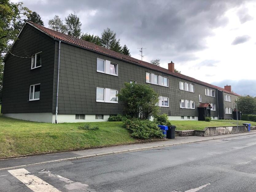 Berliner Straße 3 - frisch renovierte 3 ZKB Wohnung im EG *ab sofort*