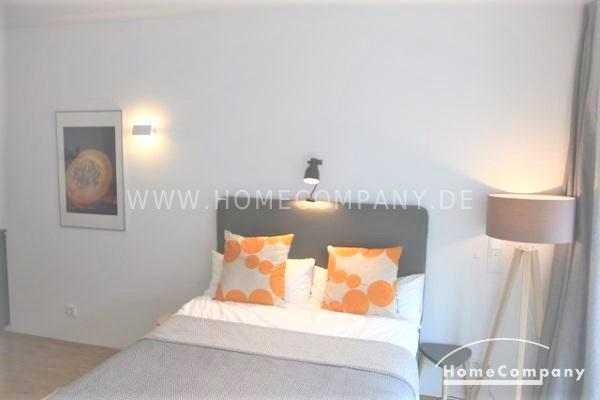 MöbliertFurnished 1-Zimmer Apartment mit Balkon in Dresden-Neustadt max. 2 Personen zimmer