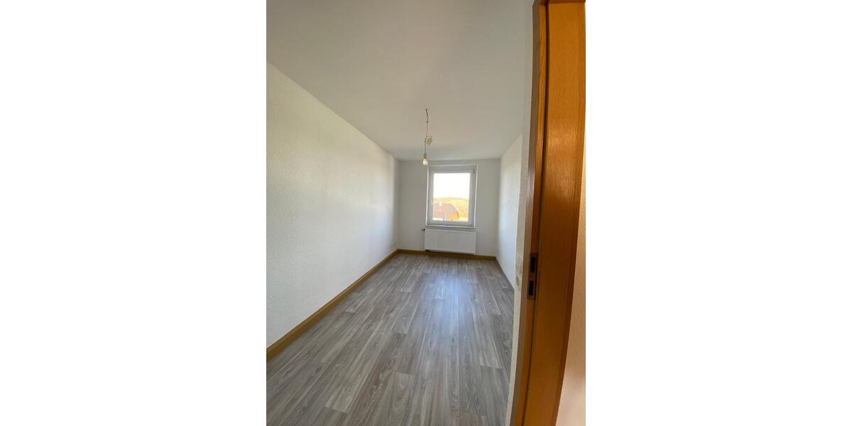 Etagenwohnung Wildenfels - 3 Zimmer, 60 m&sup2;, 320&euro; | Angebot:26041209