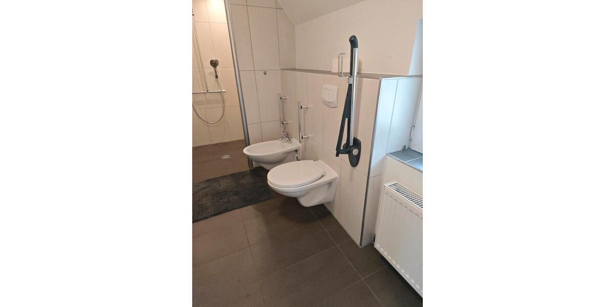 Wohnen auf Zeit Kreuztal - 3 Zimmer, 140 m&sup2;, 3.500&euro; | Angebot:25299758