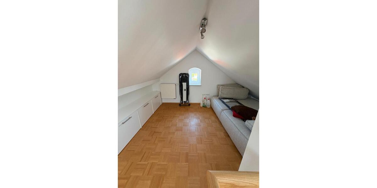 Dachgeschoßwohnung Pastetten - 3 Zimmer, 84 m&sup2;, 1.420&euro; | Angebot:26114872