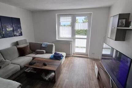 Wohnung Teuchern - 3 Zimmer, 62 m&sup2;, 370&euro; | Angebot:23738678