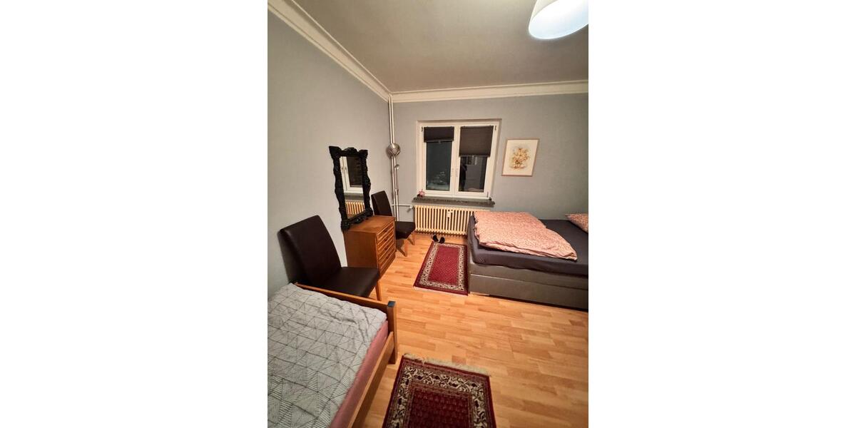 Tolles WG Zimmer zu vermieten 1 Monat 3 zimmer