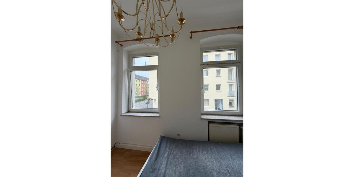 Etagenwohnung Köln Kalk - 4 Zimmer, 8 m&sup2;, 490&euro; | Angebot:26241625