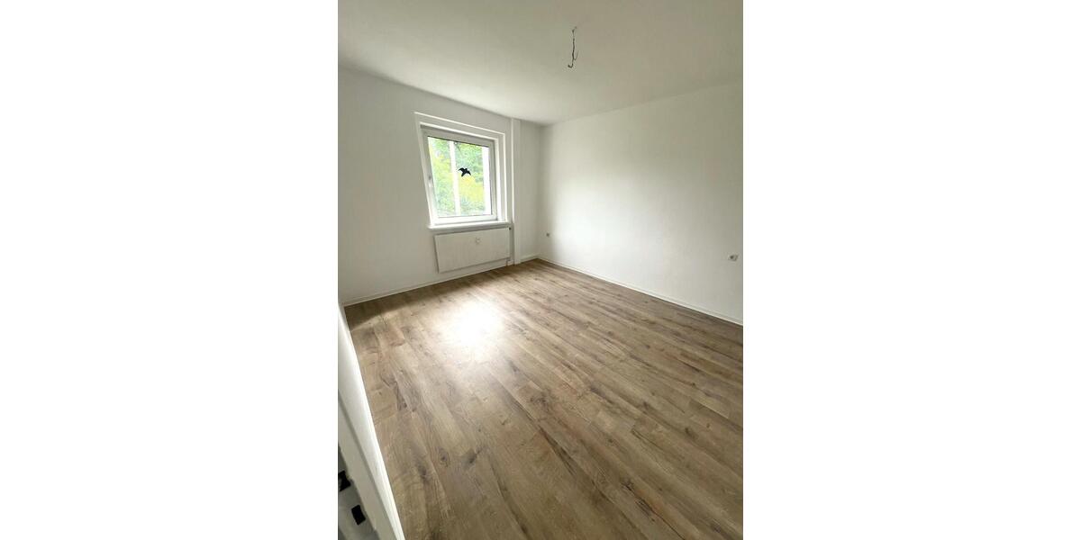 Erdgeschoßwohnung Hof Neuhof - 3 Zimmer, 54 m&sup2;, 385&euro; | Angebot:25162005