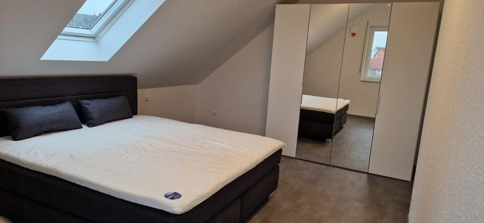 Dachgeschoßwohnung Varel - 2 Zimmer, 86 m&sup2;, 980&euro; | Angebot:26085876