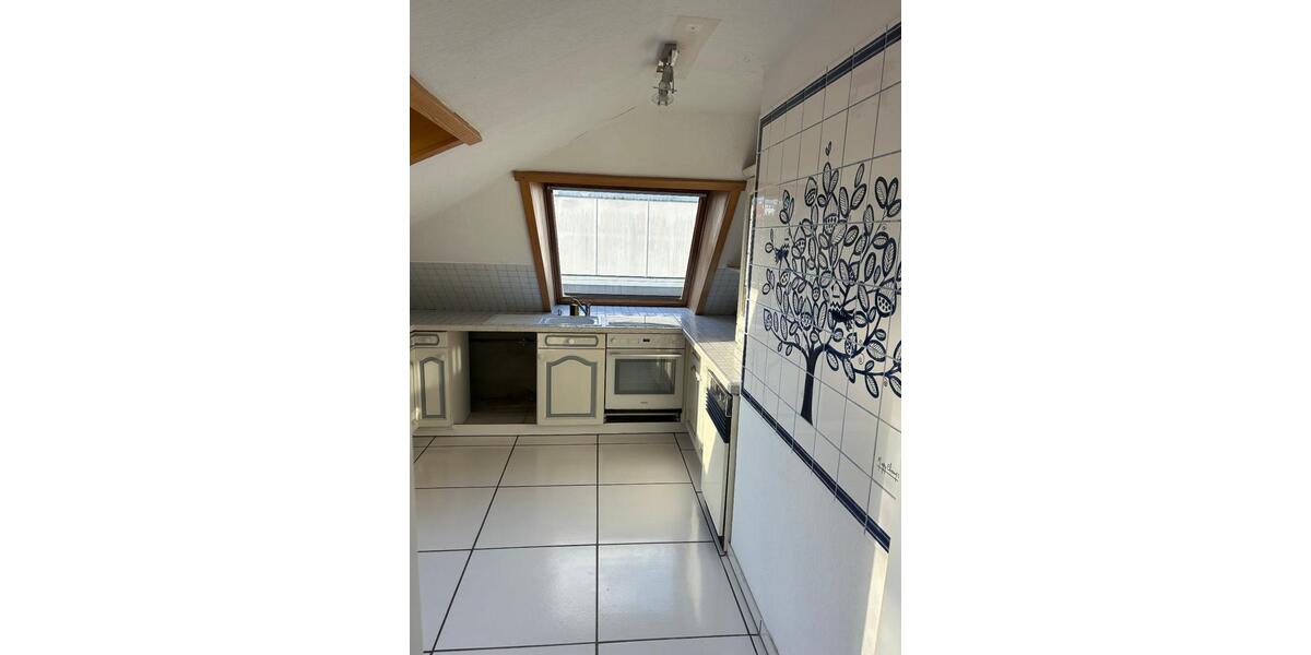 Dachgeschoßwohnung Hamburg Wandsbek - 2 Zimmer, 85 m&sup2;, 1.150&euro; | Angebot:26044317