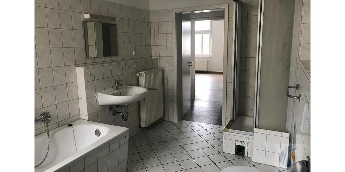 Etagenwohnung Riesa - 2 Zimmer, 64 m&sup2;, 340&euro; | Angebot:24536412