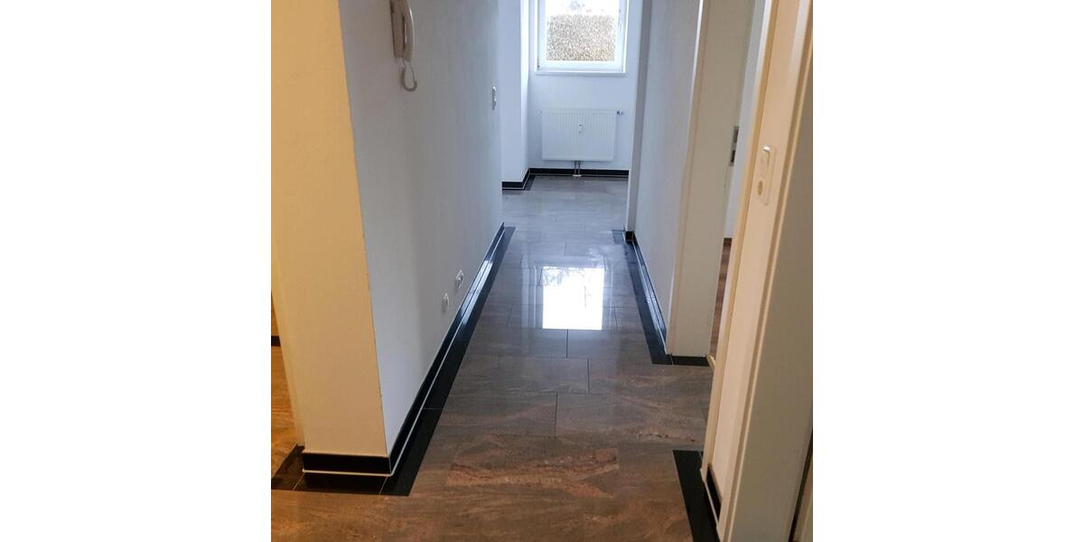 Erdgeschoßwohnung Schongau - 3 Zimmer, 83 m&sup2;, 788&euro; | Angebot:24851056