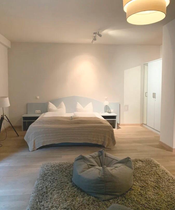 Luxus Studio Sublet Untermiete Merianplatz 11.10. 1 Monat zimmer