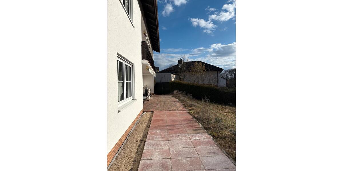 Erdgeschoßwohnung Nabburg - 3 Zimmer, 135 m&sup2;, 1.440&euro; | Angebot:25370217