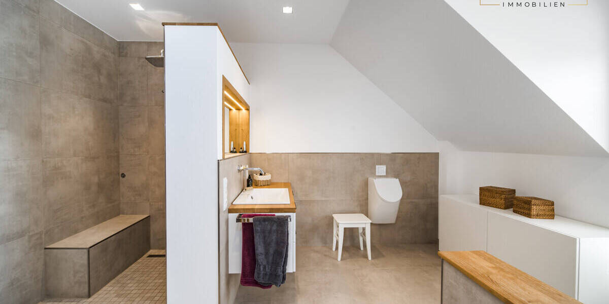 Doppelhaushälfte Essen (Oldenburg) Essen - 3 Zimmer, 124 m&sup2;, 1.300&euro; | Angebot:25996316