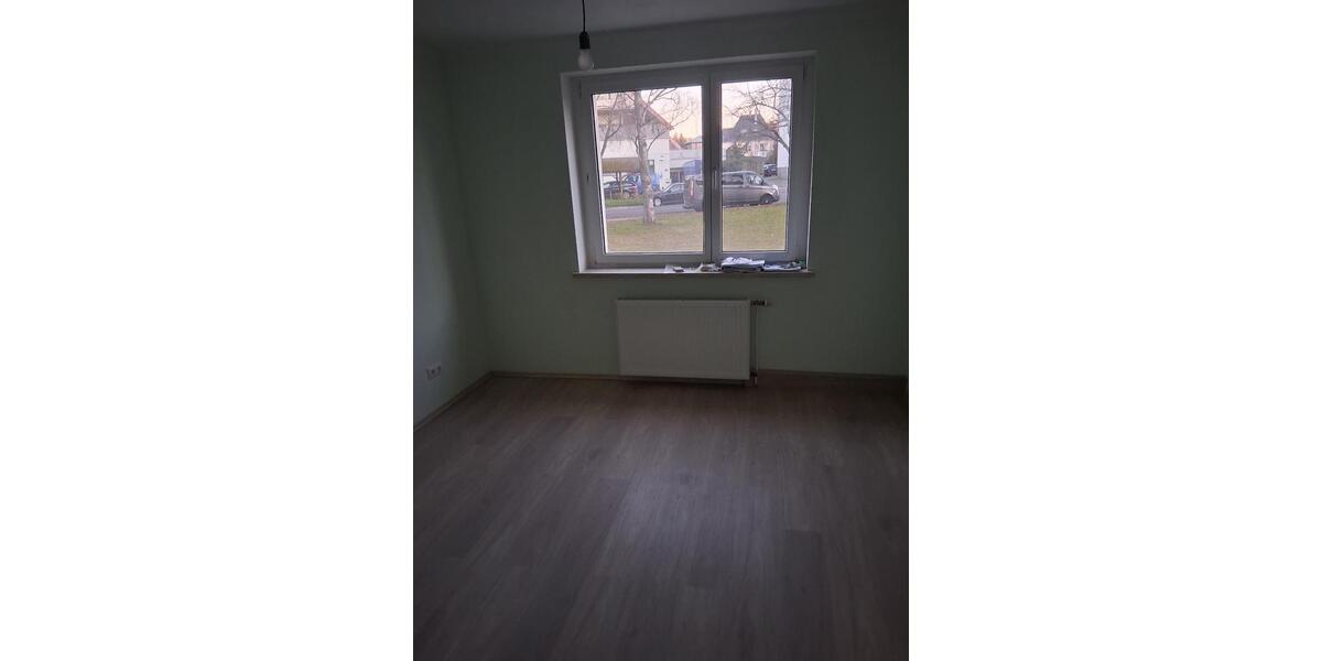 Erdgeschoßwohnung Apolda - 4 Zimmer, 70 m&sup2;, 560&euro; | Angebot:24677351