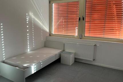 Gästezimmer mit Wlan, Gästeküche, EtagenDuscheWc, Waschmaschine, Trockner zimmer