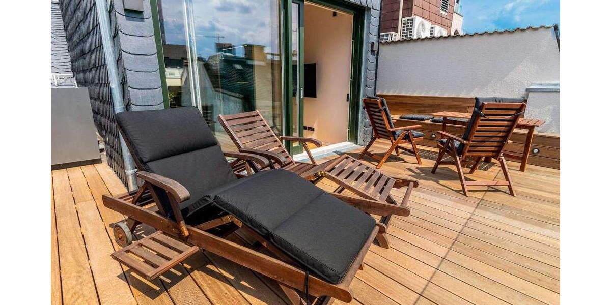 Etagenwohnung Frankfurt am Main Innenstadt - 1 Zimmer, 63 m&sup2;, 3.280&euro; | Angebot:24789399