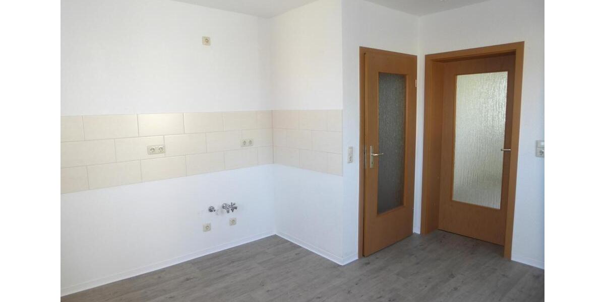 Etagenwohnung Saalfeld (Saale) - 2 Zimmer, 43 m&sup2;, 253&euro; | Angebot:26534035