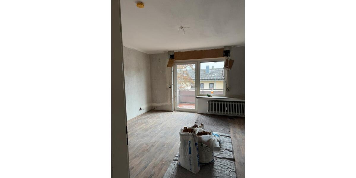 Etagenwohnung Erftstadt - 3 Zimmer, 85 m&sup2;, 750&euro; | Angebot:25170731