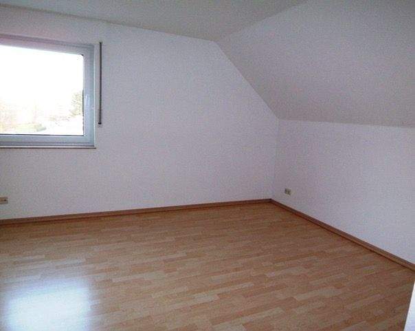 Etagenwohnung Hattingen Holthausen - 3 Zimmer, 67 m&sup2;, 650&euro; | Angebot:25095479