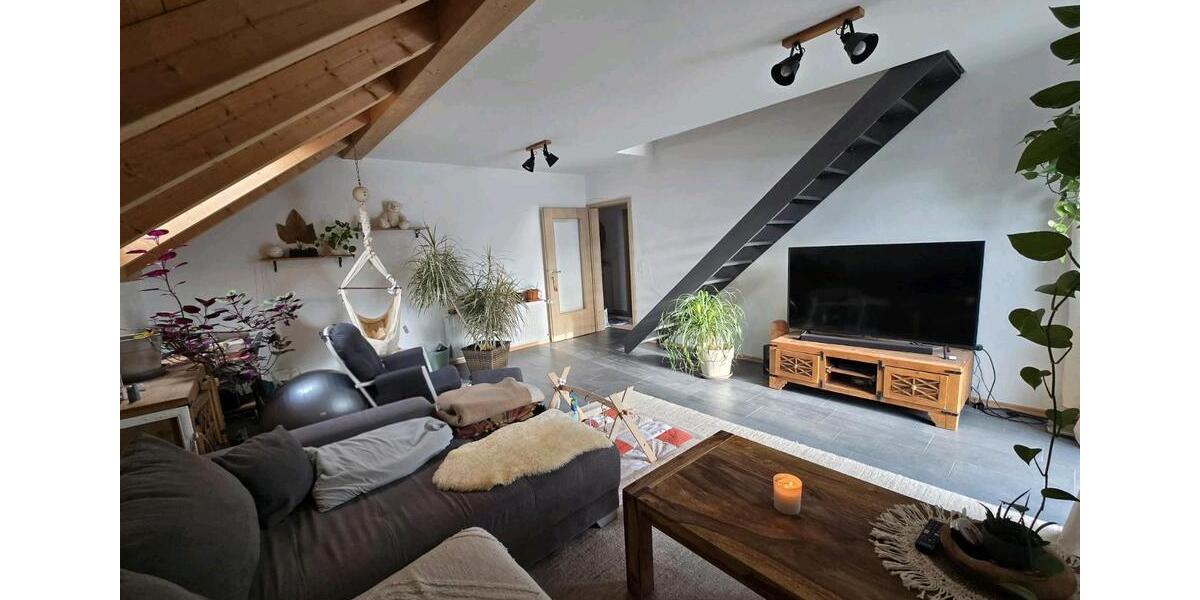 Wunderschöne Dachgeschosswohnung mit Galerie 2 zimmer