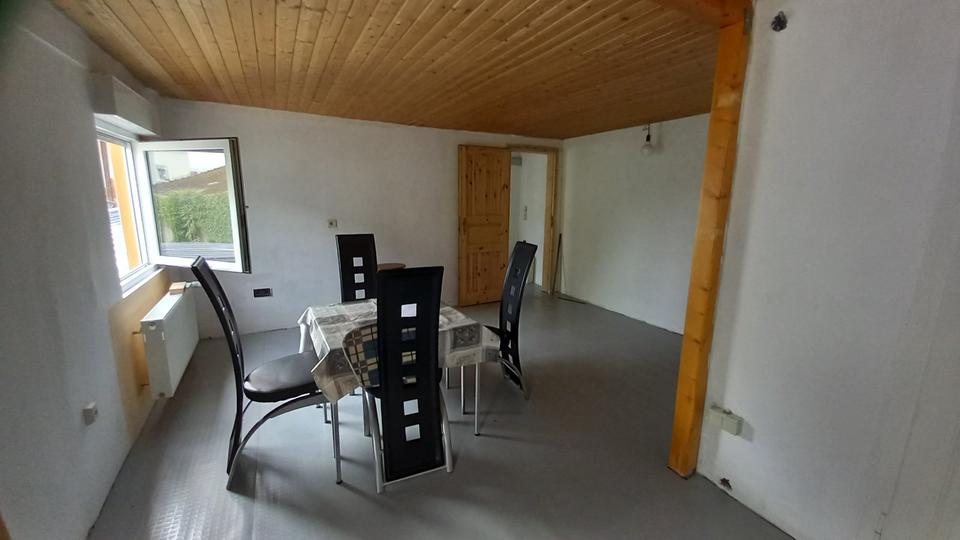 Etagenwohnung Niederneisen - 5 Zimmer, 140 m&sup2;, 990&euro; | Angebot:24524613