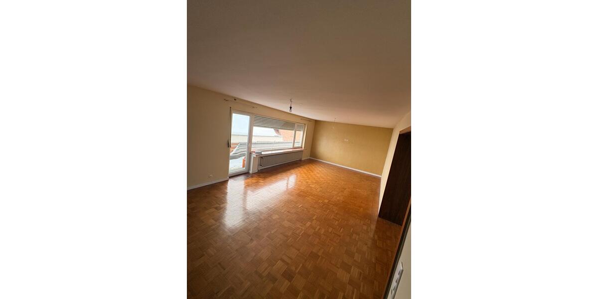 Etagenwohnung Wehretal - 2 Zimmer, 100 m&sup2;, 750&euro; | Angebot:24787101