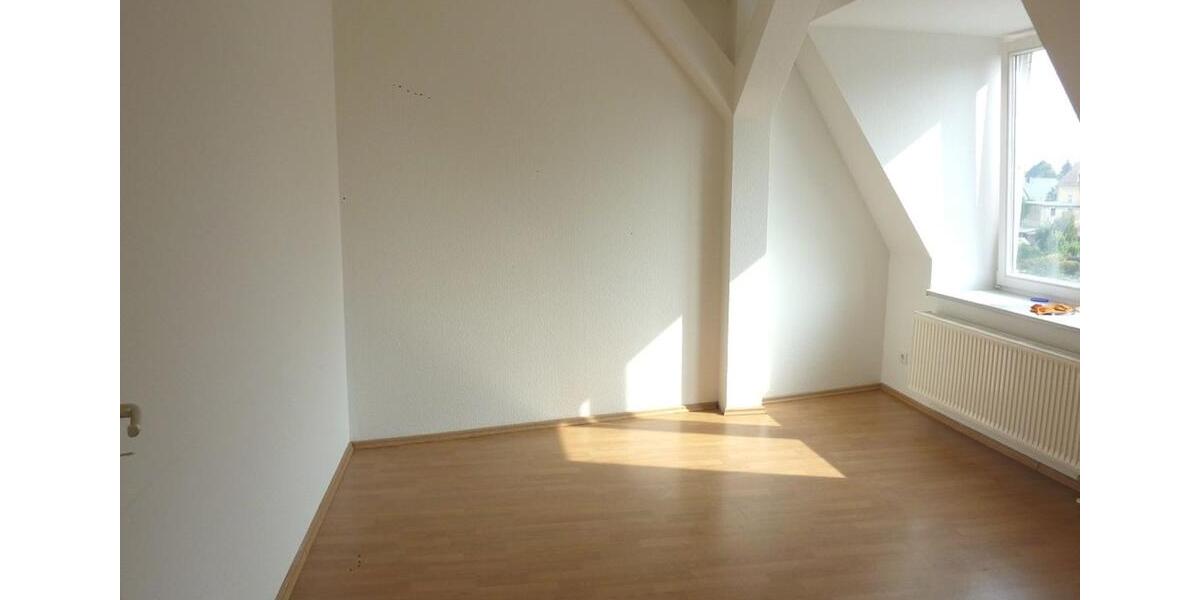 Etagenwohnung Löbau - 3 Zimmer, 73 m&sup2;, 290&euro; | Angebot:25902806