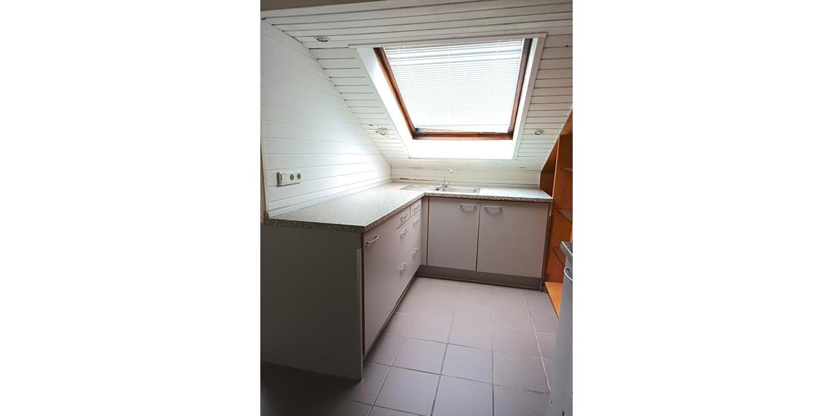 Dachgeschoßwohnung Kaiserslautern Betzenberg - 1 Zimmer, 58 m&sup2;, 600&euro; | Angebot:25872834