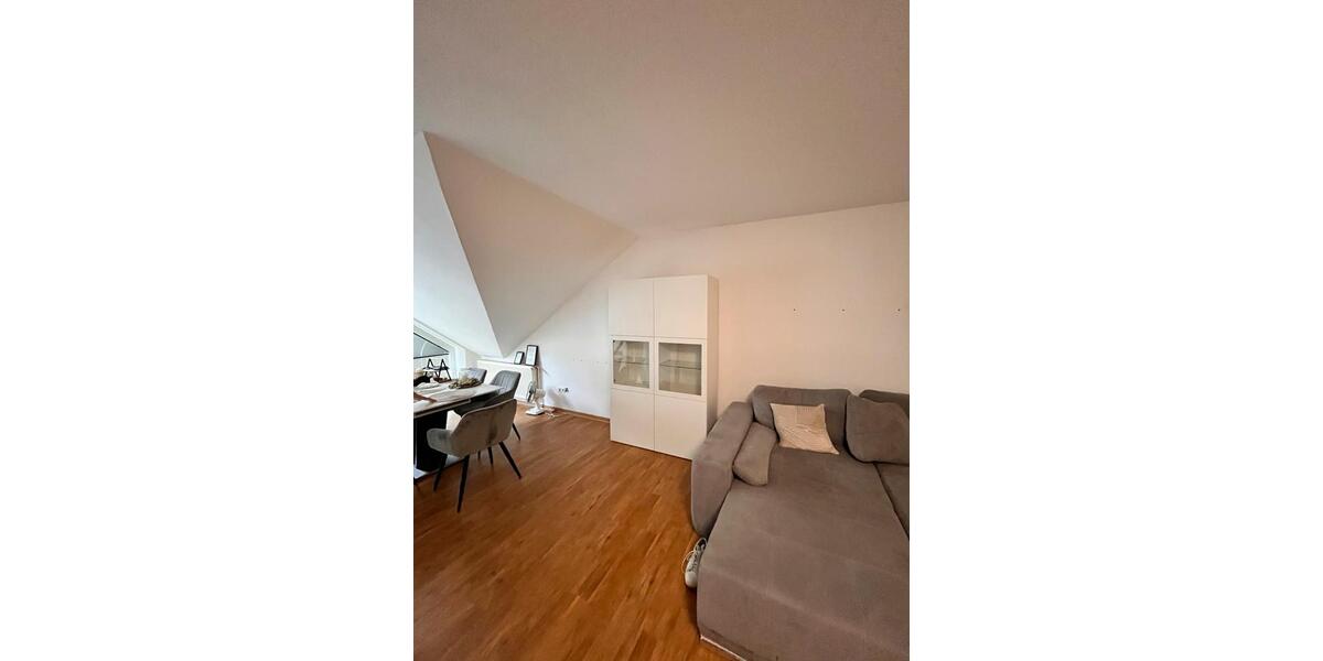 Dachgeschoßwohnung Meppen - 3 Zimmer, 72 m&sup2;, 950&euro; | Angebot:24383324