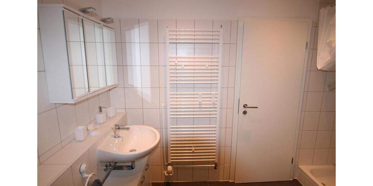 Wohnen auf Zeit Hanau Großauheim - 2 Zimmer, 70 m&sup2;, 920&euro; | Angebot:24650017