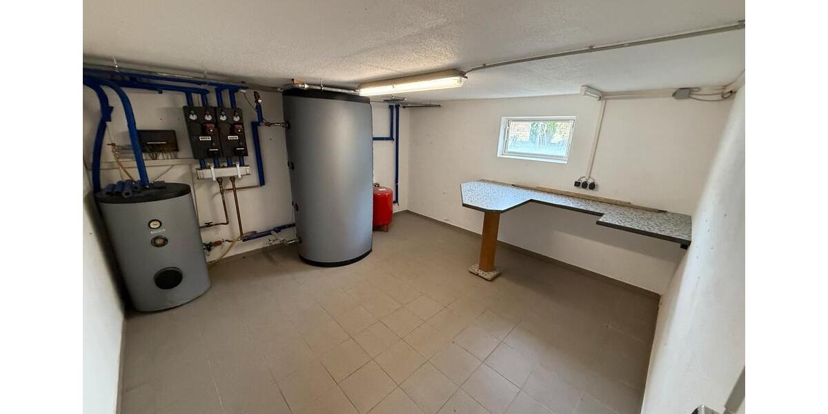 Einfamilienhaus Schwebheim - 6 Zimmer, 165 m&sup2;, 2.390&euro; | Angebot:24820196