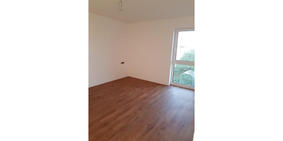 Erdgeschoßwohnung Crailsheim - 4 Zimmer, 118 m&sup2;, 1.340&euro; | Angebot:24355914