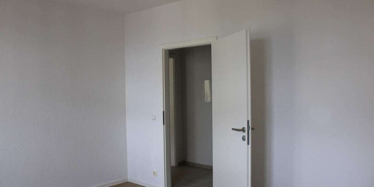 Die perfekten ZWEI - helle 2 Zimmer Wohnung mit Balkon und Tageslichtbad * Einbauküche möglich - Appartement Magdeburg Buckau | Angebot:9844444