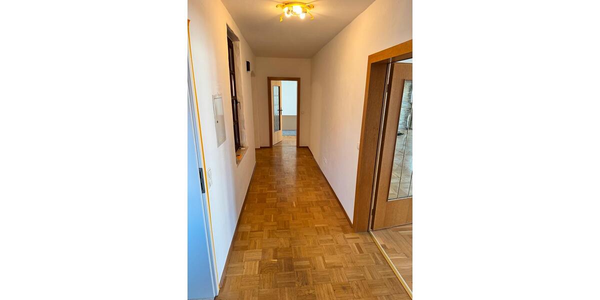Exklusive, lichtdurchflutete 5,5 Zimmer-Wohnung - Saniert 5 zimmer