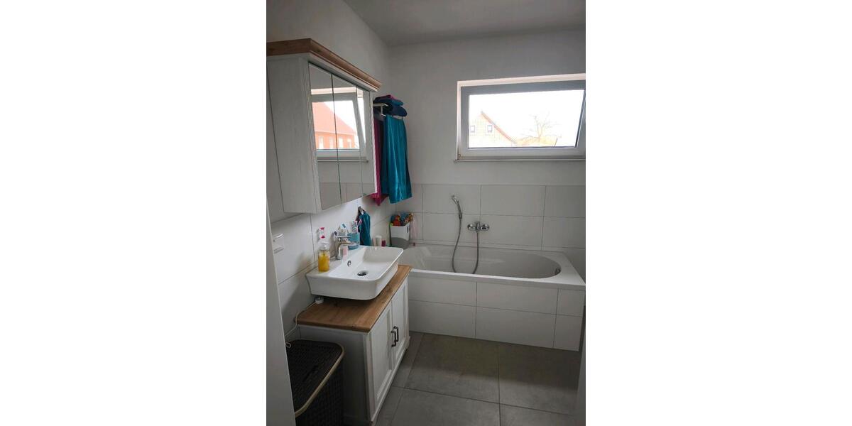 Etagenwohnung Vechelde - 3 Zimmer, 76 m&sup2;, 1.210&euro; | Angebot:26056537