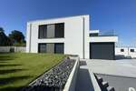 Luxus pur- Hochwertige Wohnung mit Pool, Aufzug und Einbauküche direkt am Zwenkauer See!