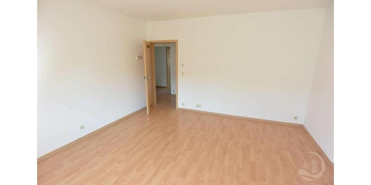 Dachgeschoßwohnung Wiesbaden Südost - 2 Zimmer, 61 m&sup2;, 660&euro; | Angebot:25811215
