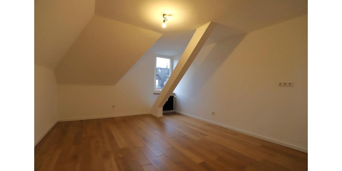 *Trier* helle 1 ZKB Dachgeschosswohnung in bester Innenstadtlage! 1 zimmer