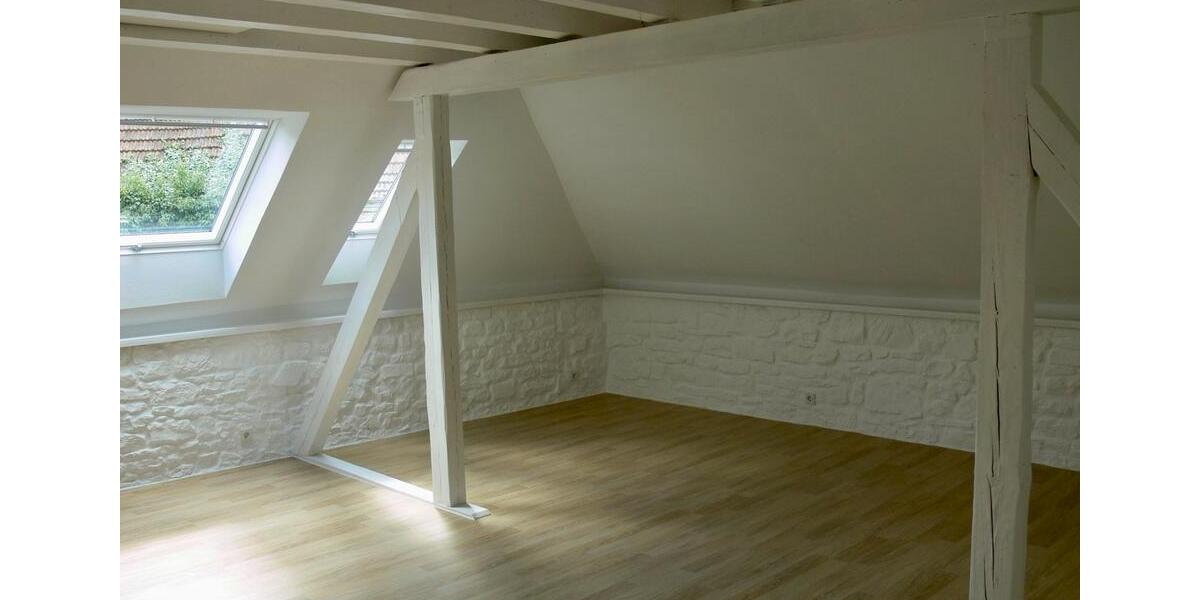 Dachgeschoßwohnung Sankt Wendel - 1 Zimmer, 84 m&sup2;, 670&euro; | Angebot:24879657