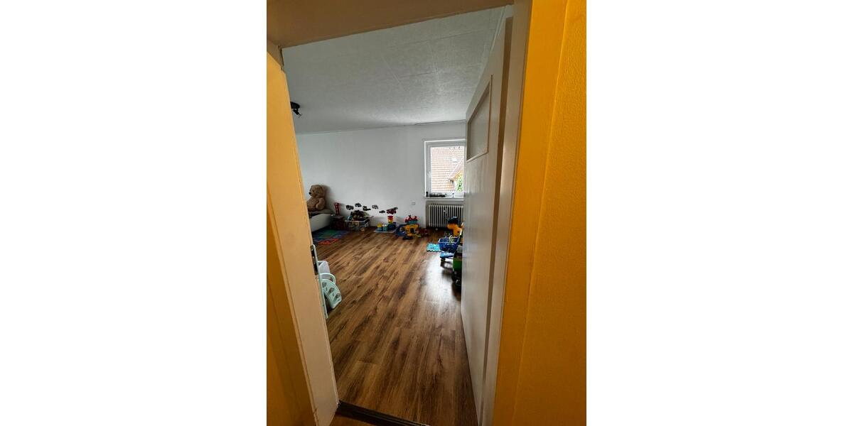 Etagenwohnung Bünde - 5 Zimmer, 163 m&sup2;, 1.000&euro; | Angebot:24687505