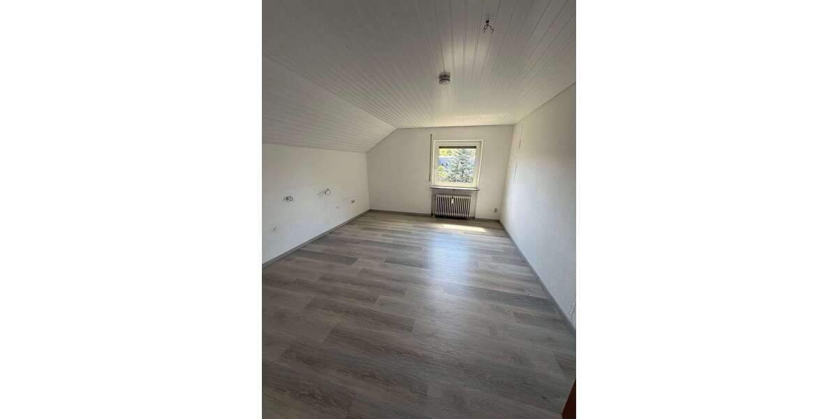 Etagenwohnung Notzingen - 3 Zimmer, 66 m&sup2;, 860&euro; | Angebot:26453469