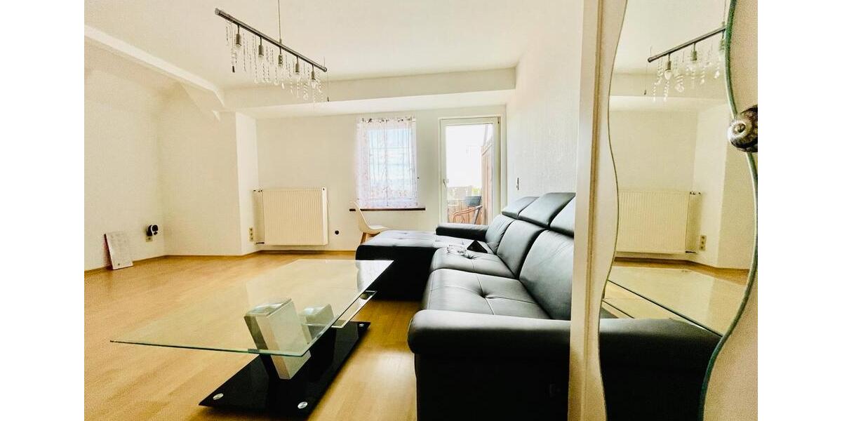 Dachgeschoßwohnung Boffzen - 2 Zimmer, 71 m&sup2;, 600&euro; | Angebot:25278763