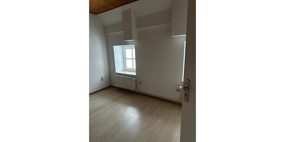 Etagenwohnung Arendsee (Altmark) - 1 Zimmer, 34 m&sup2;, 175&euro; | Angebot:25306279
