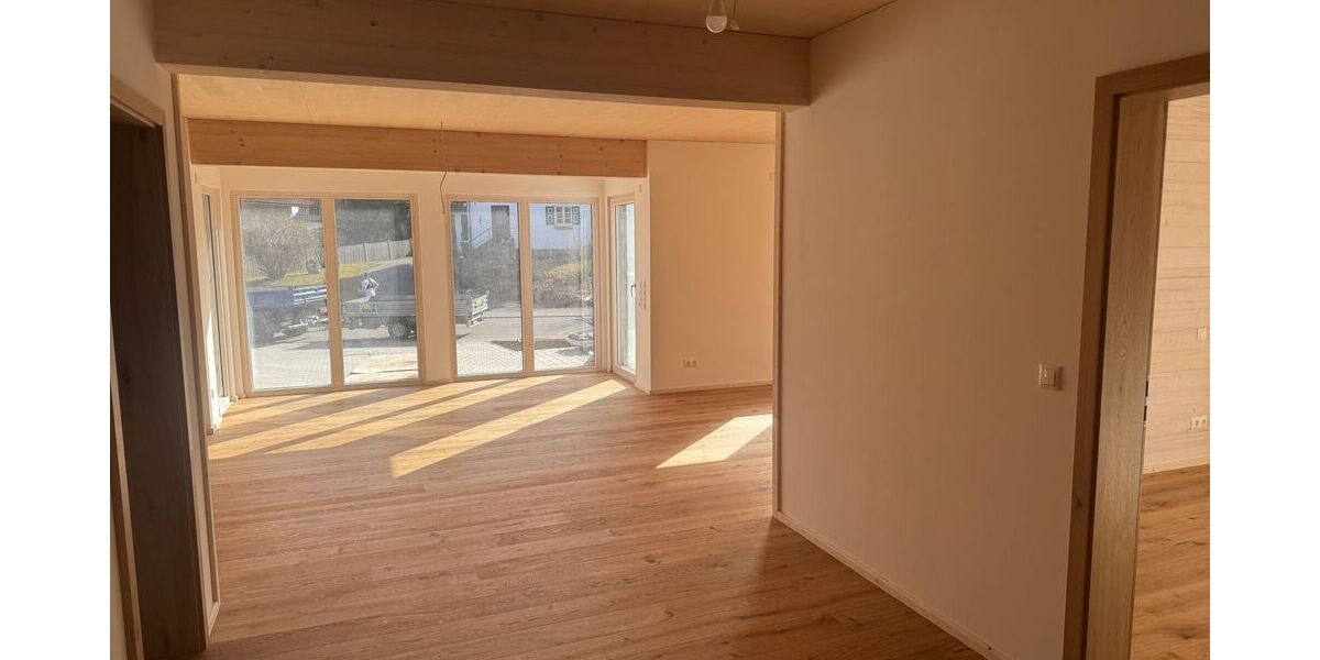 Helle Erdgeschosswohnung mit Gartenanteil im neuen Holzhaus in Eurasburg - Etagenwohnung Eurasburg Baierlach | Angebot:26633716