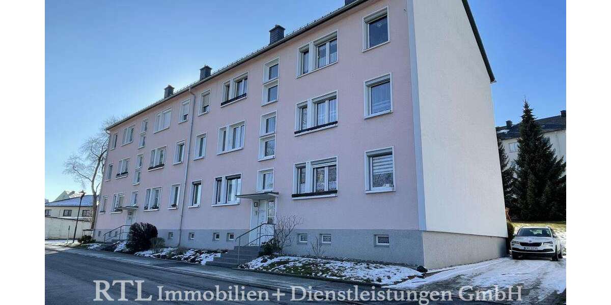 Etagenwohnung Bad Lobenstein - 3 Zimmer, 59 m&sup2;, 400&euro; | Angebot:25259093