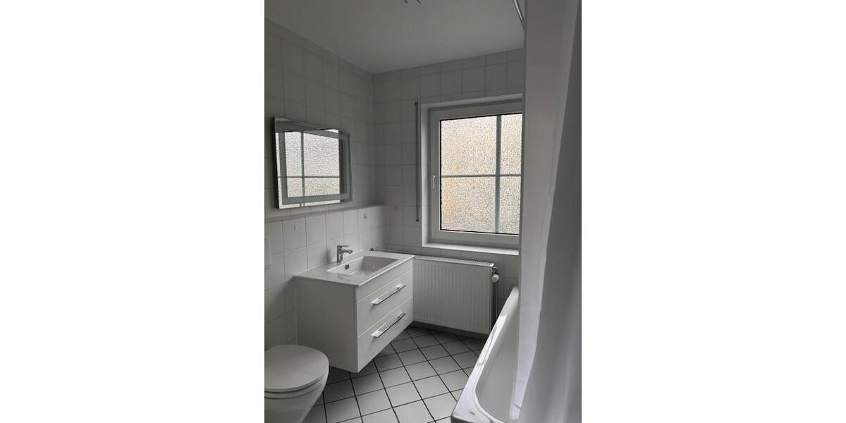 Etagenwohnung Budenheim - 3 Zimmer, 77 m&sup2;, 1.050&euro; | Angebot:26659696