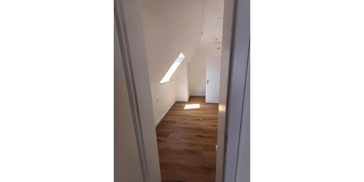 Dachgeschoßwohnung Fürstenau - 3 Zimmer, 77 m&sup2;, 710&euro; | Angebot:24842288