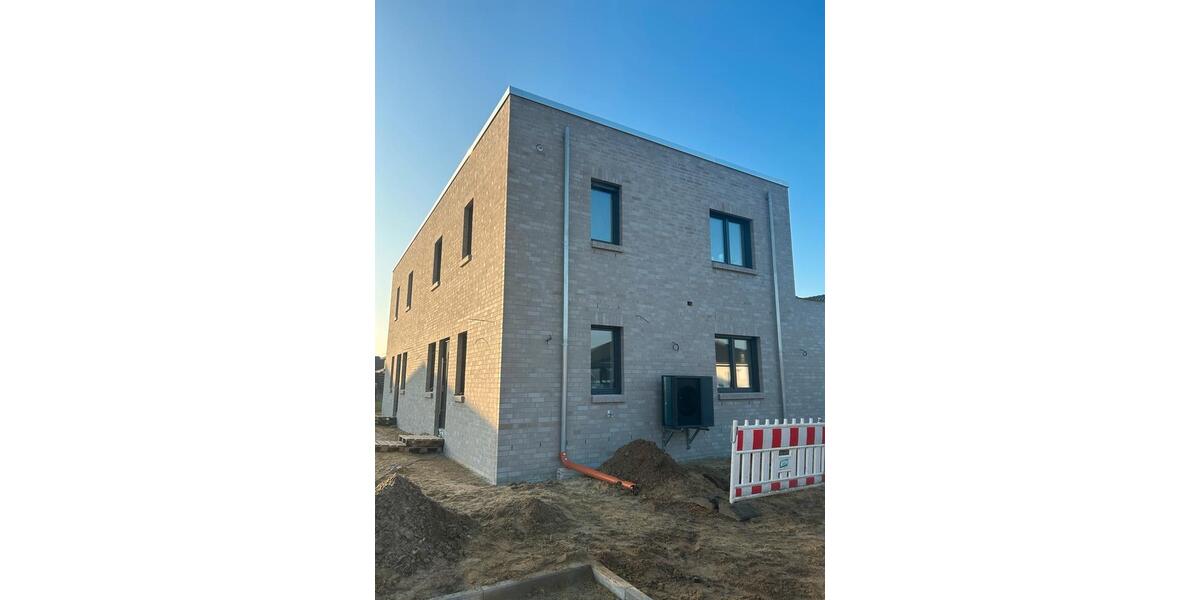 Erdgeschoßwohnung Eystrup - 3 Zimmer, 101 m&sup2;, 1.060&euro; | Angebot:24102162